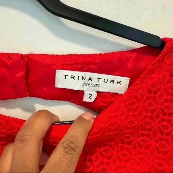 Trina‎ Turk Red Eyelet Dress Size 2 Peekaboo Back Cut Out - Picture 5 of 14